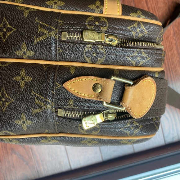 **SOLD** Louis Vuitton PM Reporter Messenger Shoulder Crossbody Bag - Picture 7 of 15